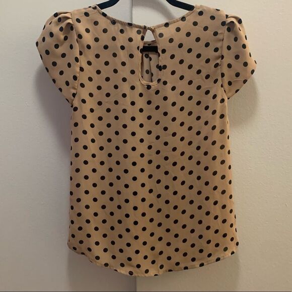 Papermoon Polka Dots Keyhole Back Petal Sleeves Top - Picture 2 of 6